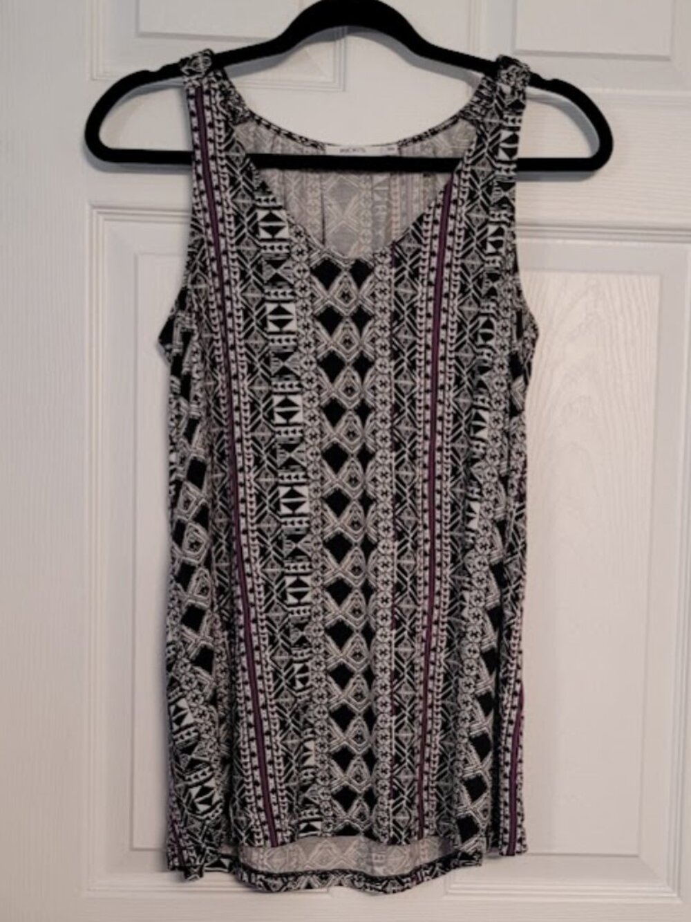 Soft, sleeveless longer tank top-geometric pattern Blk/purp/white-Ricki's Medium
